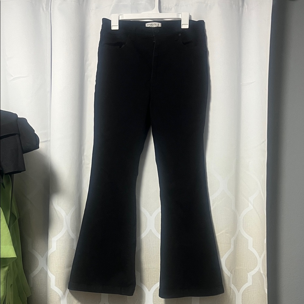 Abercrombie Flared Pants - Classic High Rise